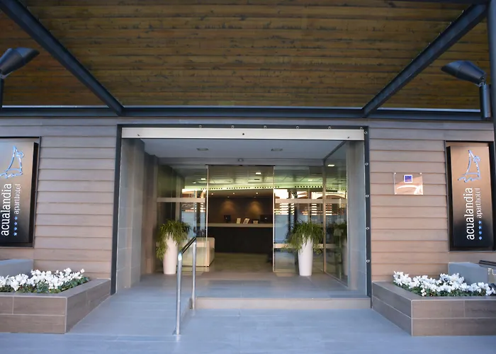 Aparthotel Acualandia